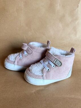 2 for $10 Plush-Lined Pink Suede Baby Crib Shoes